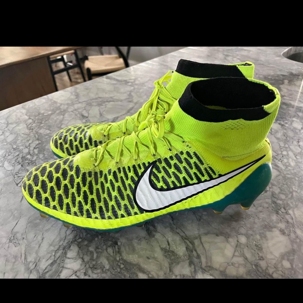 Nike magistas